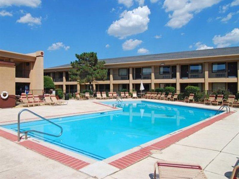 Red Roof Inn & Suites Oklahoma City Southwest Удобства фото